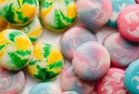 Three Ways to Marble Macarons