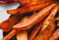 Golden Super Crispy Baked Steak Fries