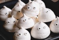 Ghostly Meringue Delights
