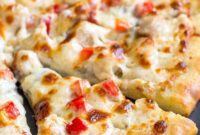 Creamy Chicken Alfredo Pizza