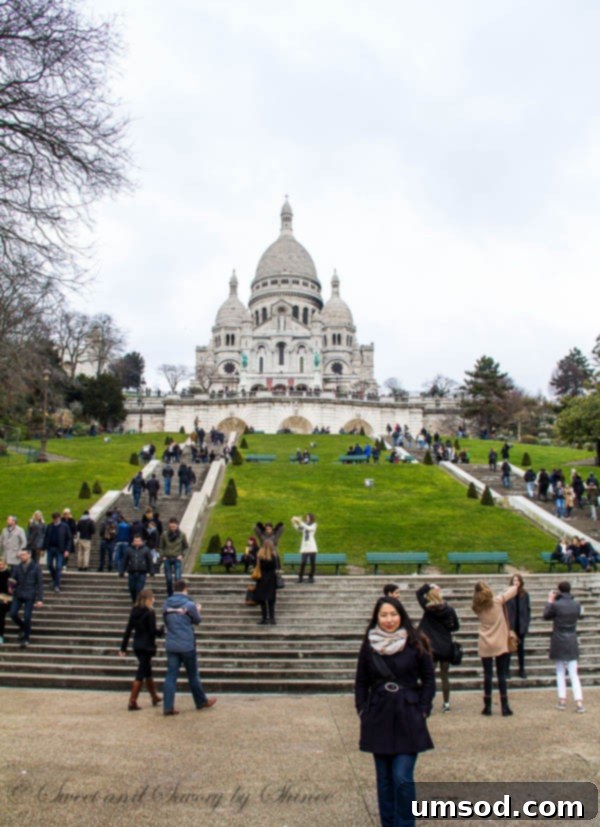 Sacré-Cœur Basilica: A Jewel of Montmartre, Paris